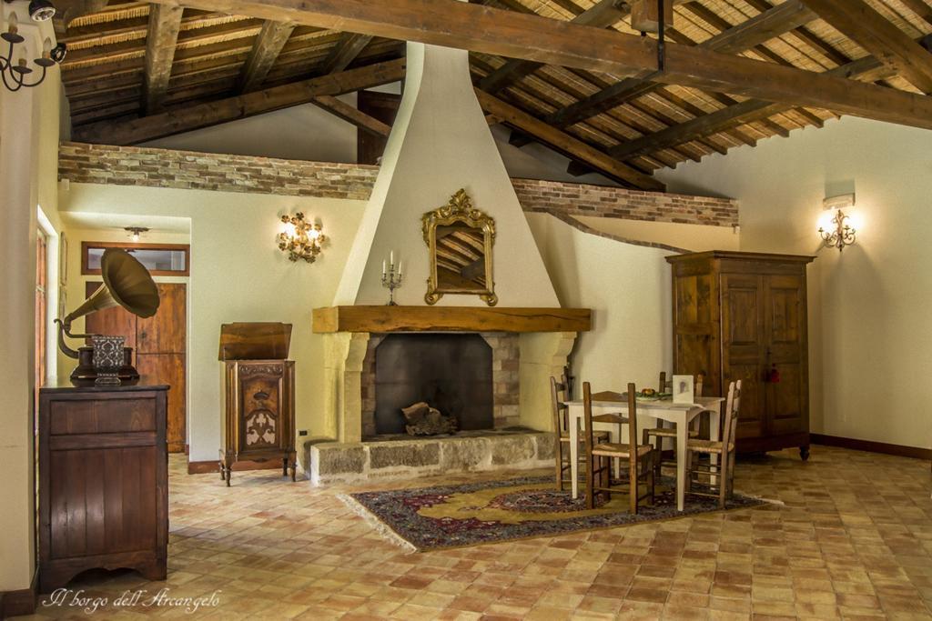 Il Borgo Dell'Arcangelo Tuili المظهر الخارجي الصورة