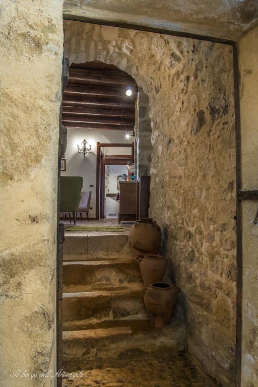 Il Borgo Dell'Arcangelo Tuili المظهر الخارجي الصورة