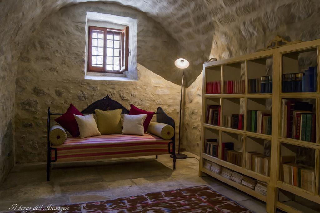 Il Borgo Dell'Arcangelo Tuili المظهر الخارجي الصورة