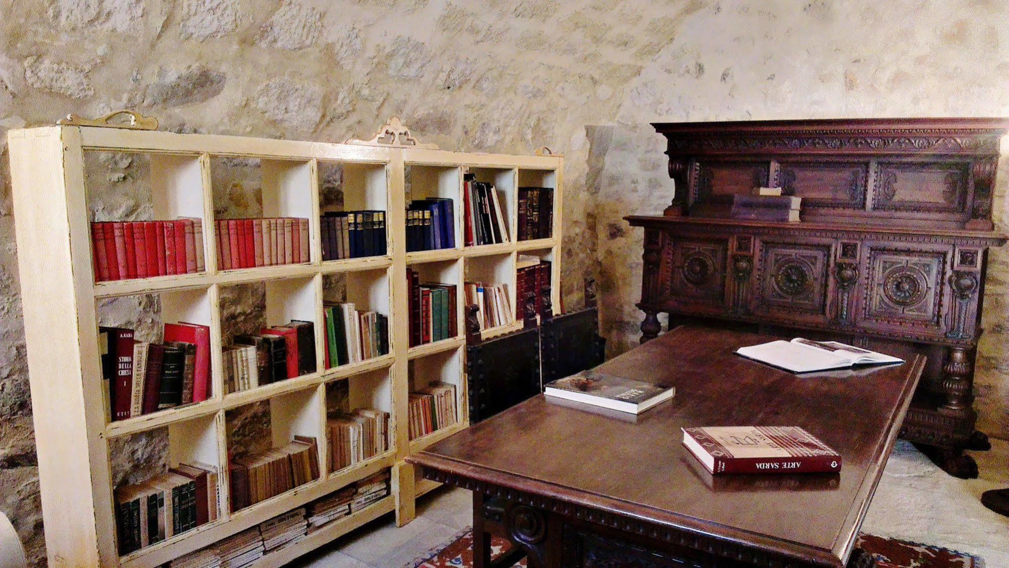 Il Borgo Dell'Arcangelo Tuili المظهر الخارجي الصورة