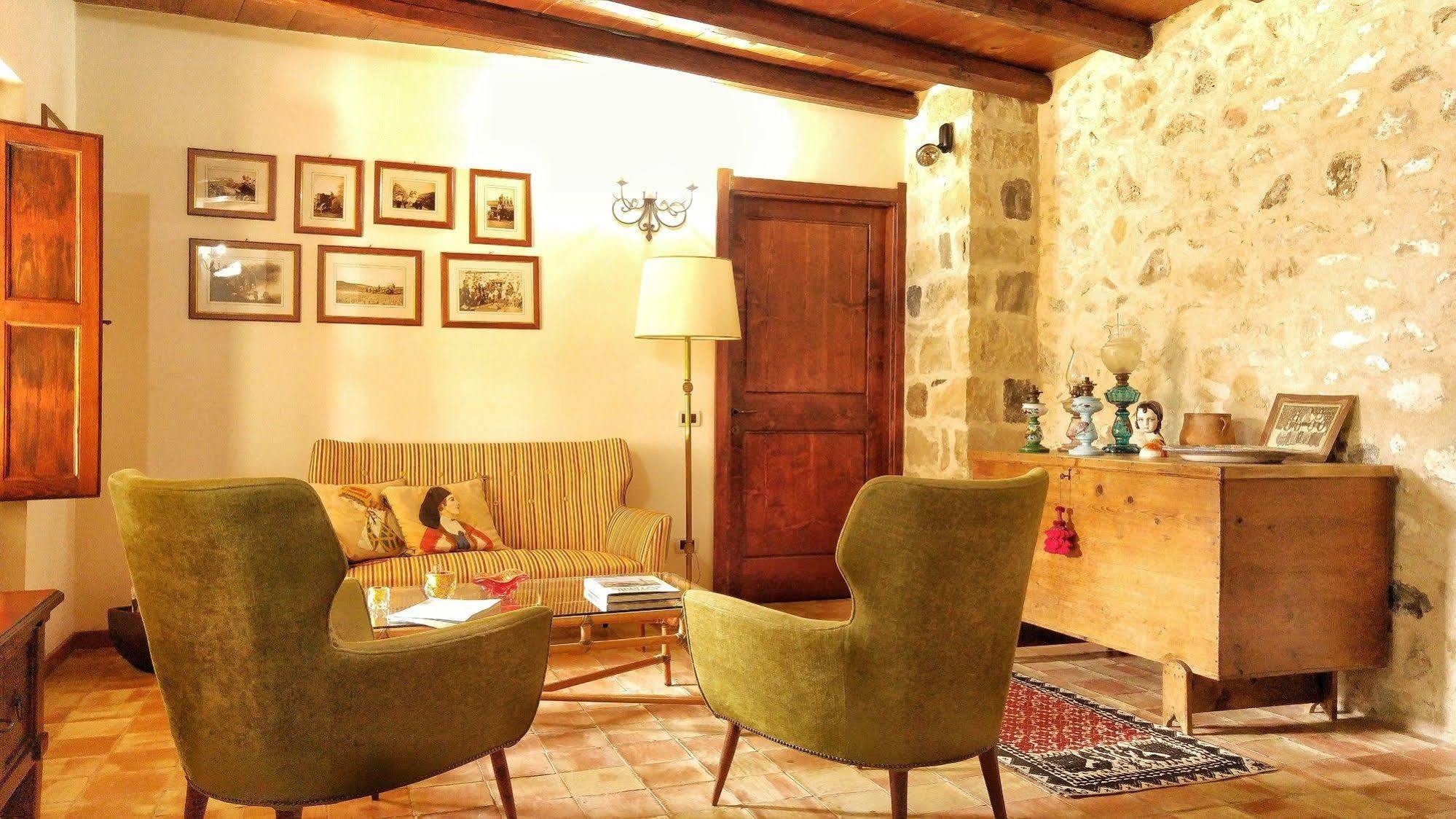 Il Borgo Dell'Arcangelo Tuili المظهر الخارجي الصورة